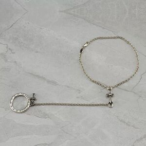 Elegant Silver Chain Bracelet with Cross Charm